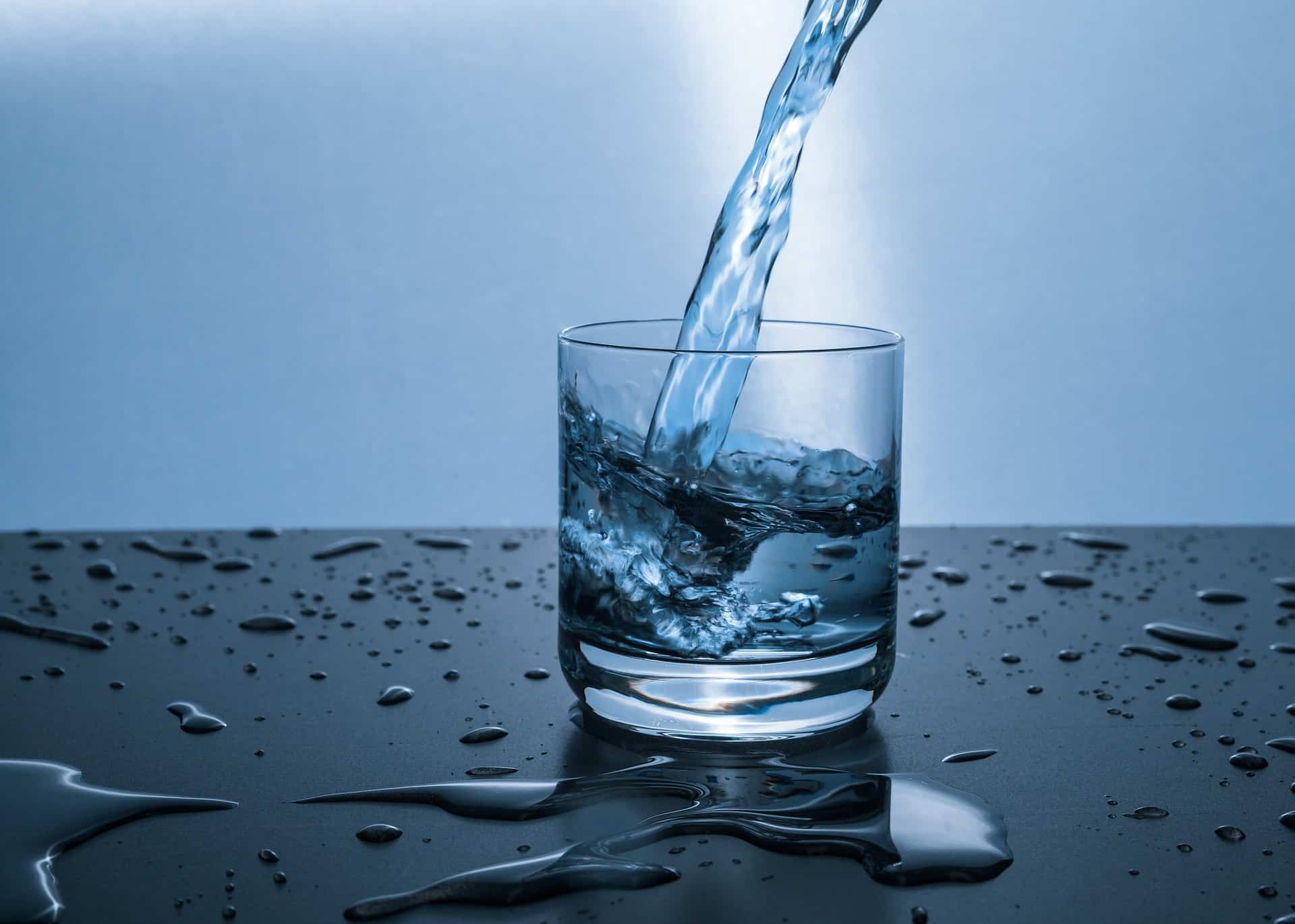 picture of a glass of water