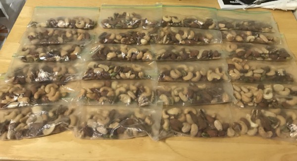 picture of nuts prepackaged in ziplock bags