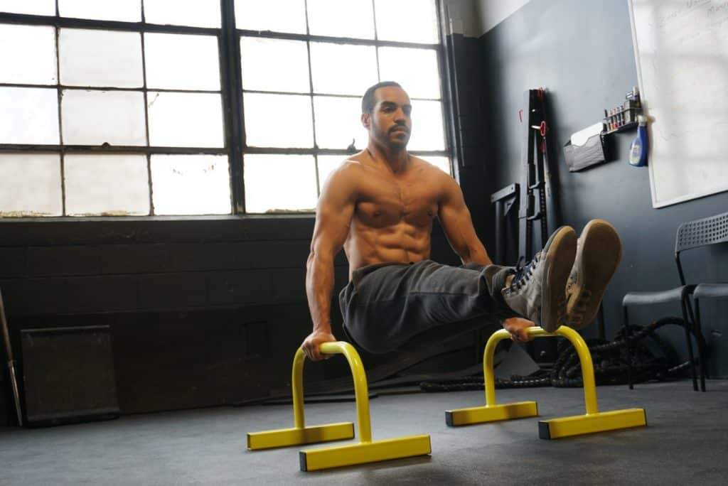 Calisthenics Pushing Workout on Parallettes (Intermediate) 