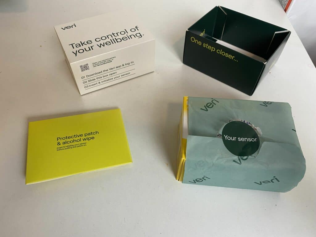 veri cgm box with after unboxing it